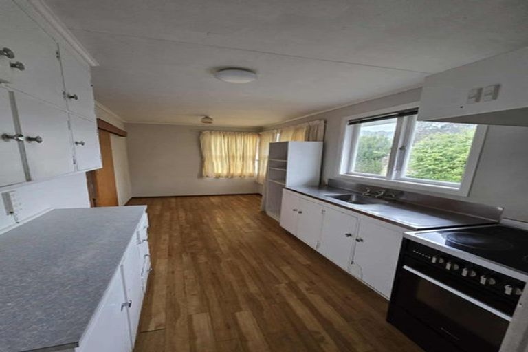 Photo of property in 33 Mountbatten Grove, Clouston Park, Upper Hutt, 5018