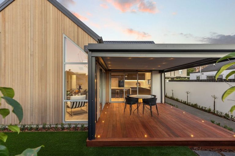 Photo of property in 78 Weston Road, St Albans, Christchurch, 8052