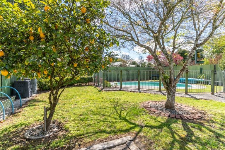 Photo of property in 9 Armstrong Avenue, Carterton, 5713