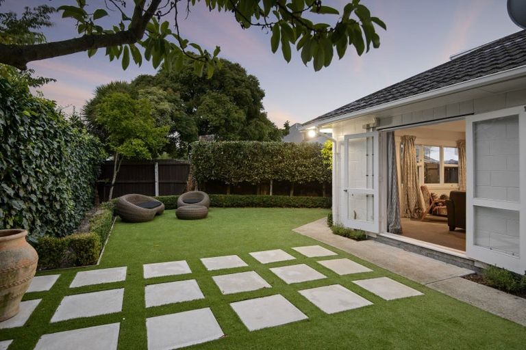 Photo of property in 2/38 Clare Road, St Albans, Christchurch, 8014