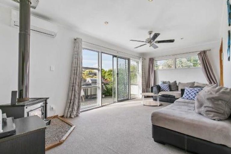 Photo of property in 36 Japonica Drive, Beach Haven, Auckland, 0626