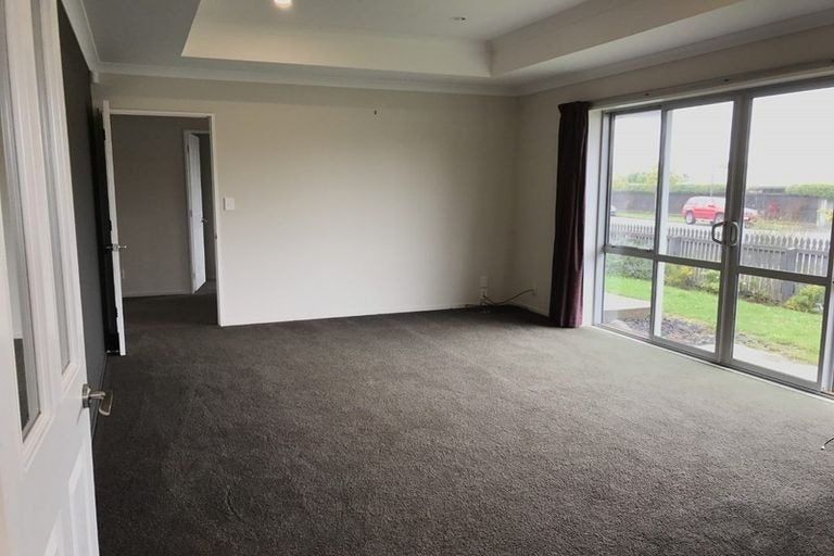 Photo of property in 1 Sioux Avenue, Wigram, Christchurch, 8042