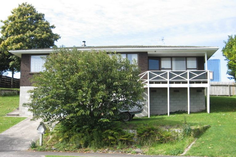 Photo of property in 24 Flinders Place, Welcome Bay, Tauranga, 3112