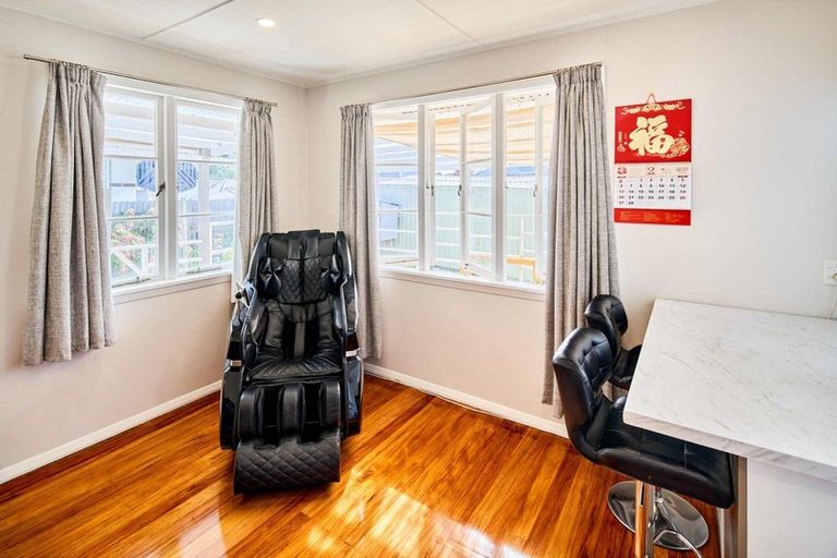 Photo of property in 90 Pine Avenue, Ebdentown, Upper Hutt, 5018