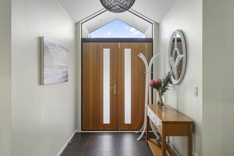 Photo of property in 32 Aidanfield Drive, Aidanfield, Christchurch, 8025