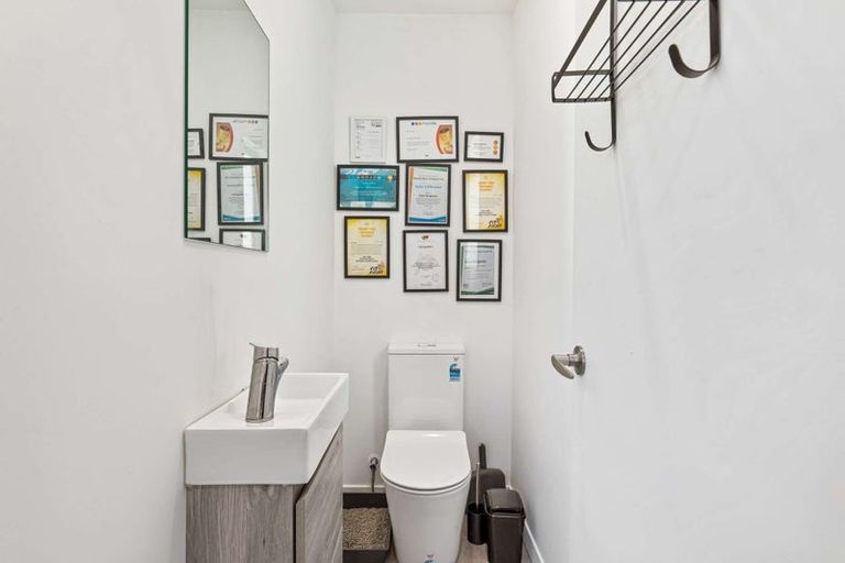 Photo of property in 9/3 Abbotleigh Avenue, Te Atatu Peninsula, Auckland, 0610