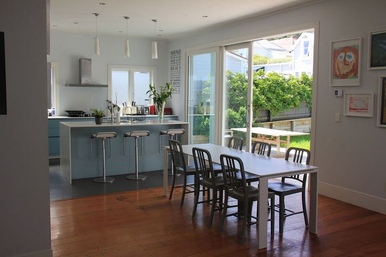 Photo of property in 45 Austin Street, Mount Victoria, Wellington, 6011