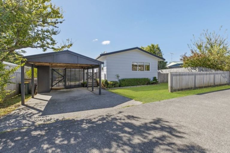 Photo of property in 42a Rautawhiri Road, Helensville, 0800