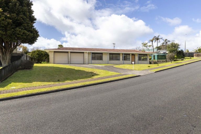 Photo of property in 2 Squire Place, Blagdon, New Plymouth, 4310