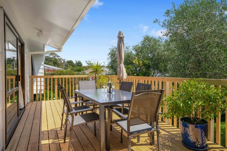 Photo of property in 1/57 Seaview Road, Glenfield, Auckland, 0629