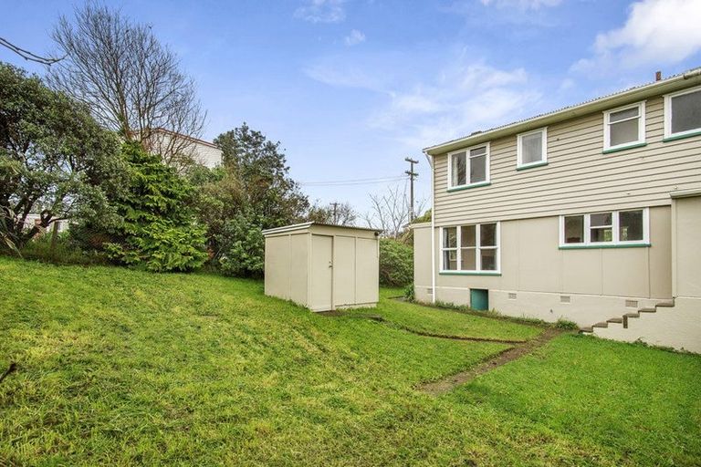 Photo of property in 30 Roberts Street, Tawa, Wellington, 5028