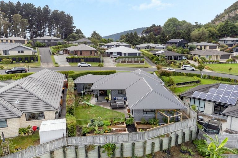 Photo of property in 205 Ballintoy Park Drive, Welcome Bay, Tauranga, 3175