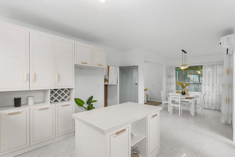 Photo of property in 9a Piko Crescent, Riccarton, Christchurch, 8041