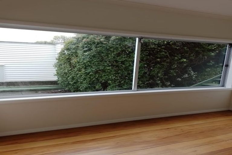 Photo of property in 39 Rangoon Street, Khandallah, Wellington, 6035