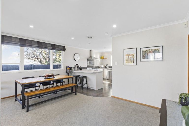 Photo of property in 1 Alma Place, Milson, Palmerston North, 4414
