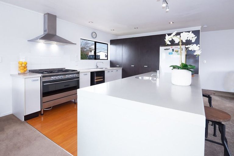 Photo of property in 75 Yorke Road, Haruru, 0204