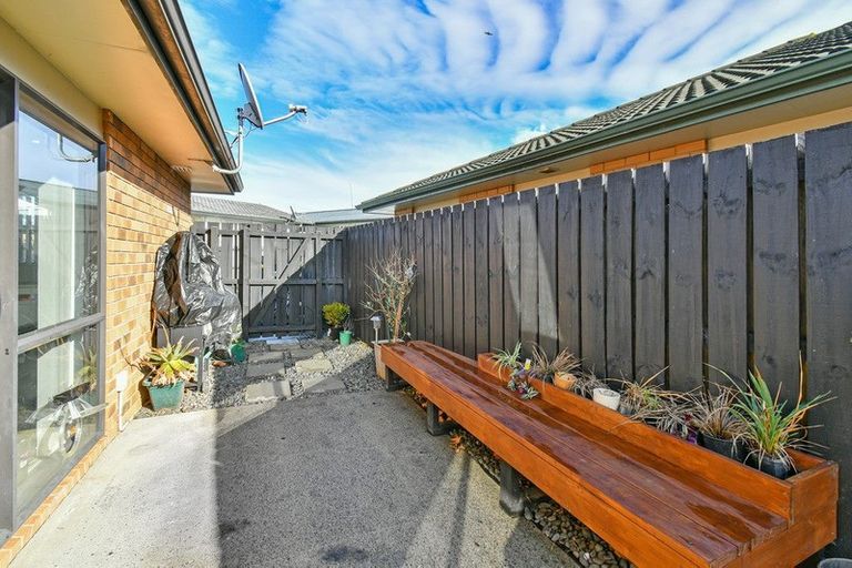 Photo of property in 27 Wakefield Road, Favona, Auckland, 2024