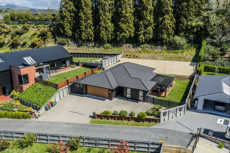 Photo of property in 21c Garrett Drive, Whalers Gate, New Plymouth, 4310