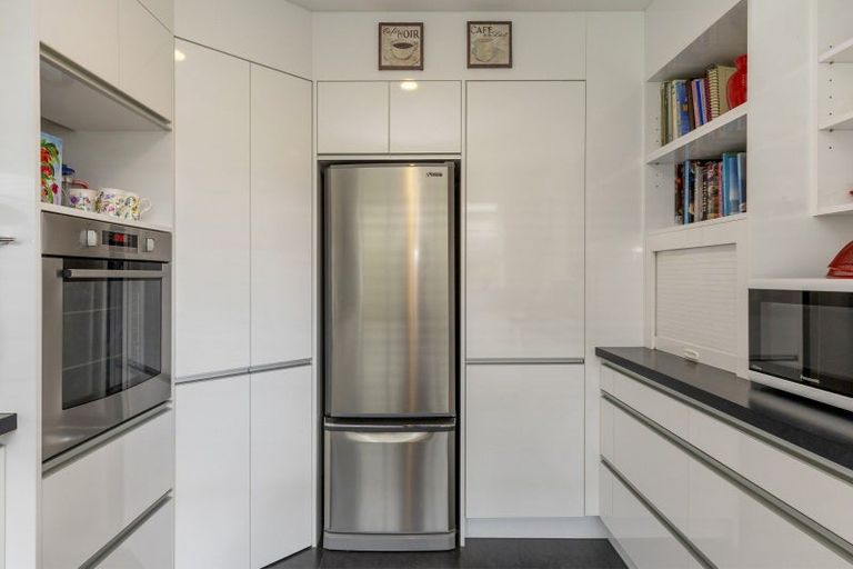 Photo of property in 53 Chateau Crescent, Rangatira Park, Taupo, 3330