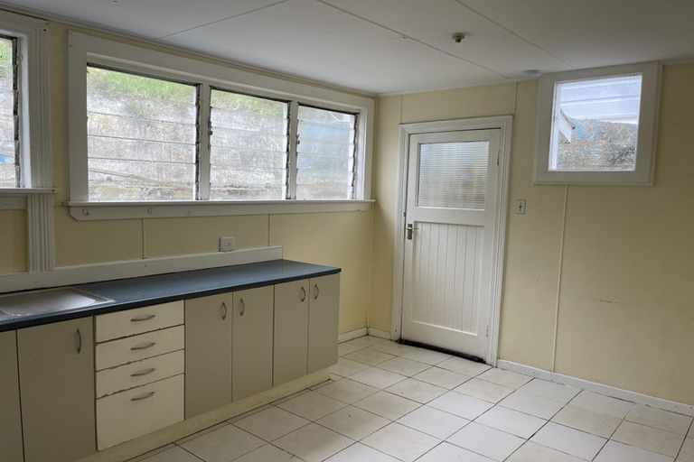 Photo of property in 128 Wallace Street, Mount Cook, Wellington, 6021