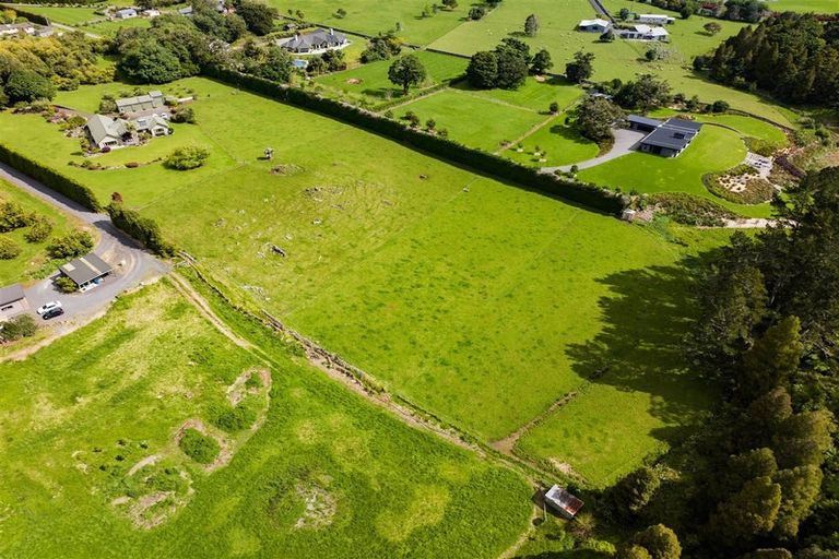 Photo of property in 41 Kiriglen Lane, Glenbervie, 0173