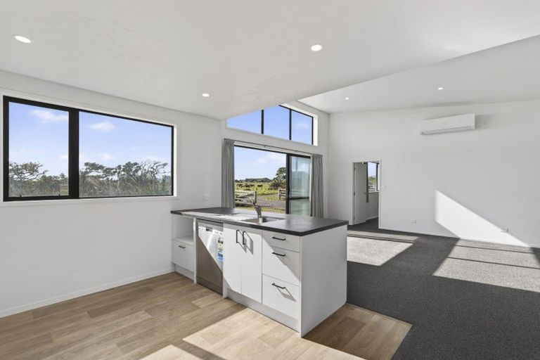 Photo of property in 387 Tipoka Road, Rahotu, Opunake, 4685
