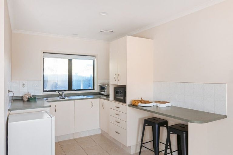 Photo of property in 11 Santa Cruz Drive, Papamoa Beach, Papamoa, 3118