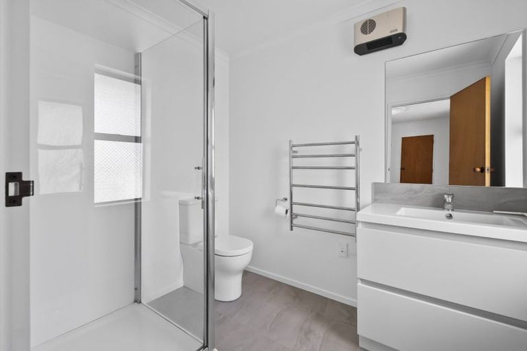 Photo of property in 100 Monrad Street, Highbury, Palmerston North, 4412