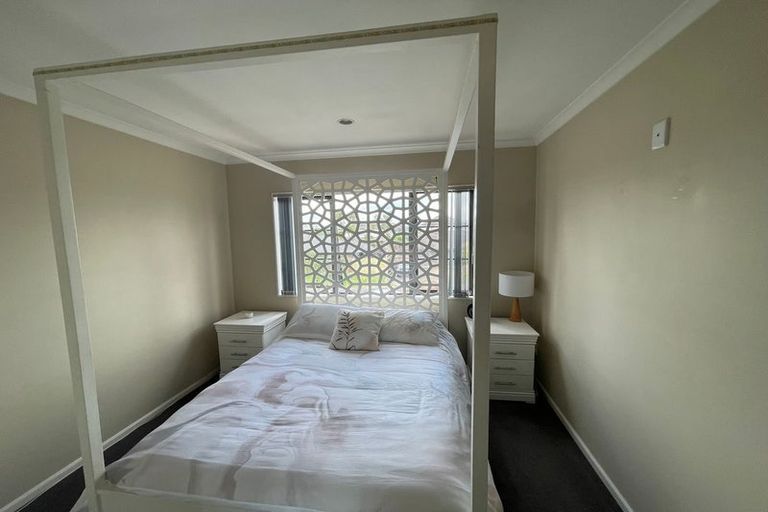 Photo of property in 9 Kalmore Place, Flat Bush, Auckland, 2016