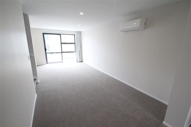 Photo of property in 35 Settlers Avenue, Hobsonville, Auckland, 0618