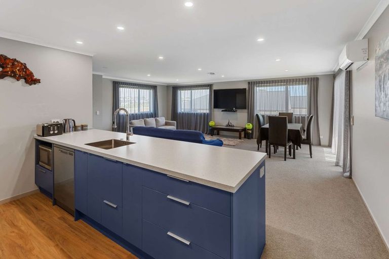 Photo of property in 247 Parklands Avenue, Bell Block, New Plymouth, 4312