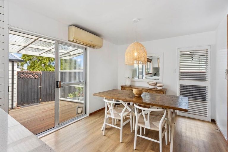 Photo of property in 22 Tower Street, Hornby, Christchurch, 8042