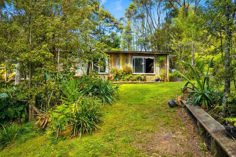 Photo of property in 192 Colwill Road, Massey, Auckland, 0614