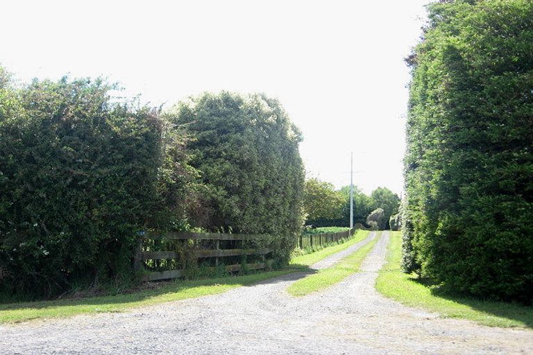 Photo of property in 148 Saint Kilda Road, Cambridge, 3493