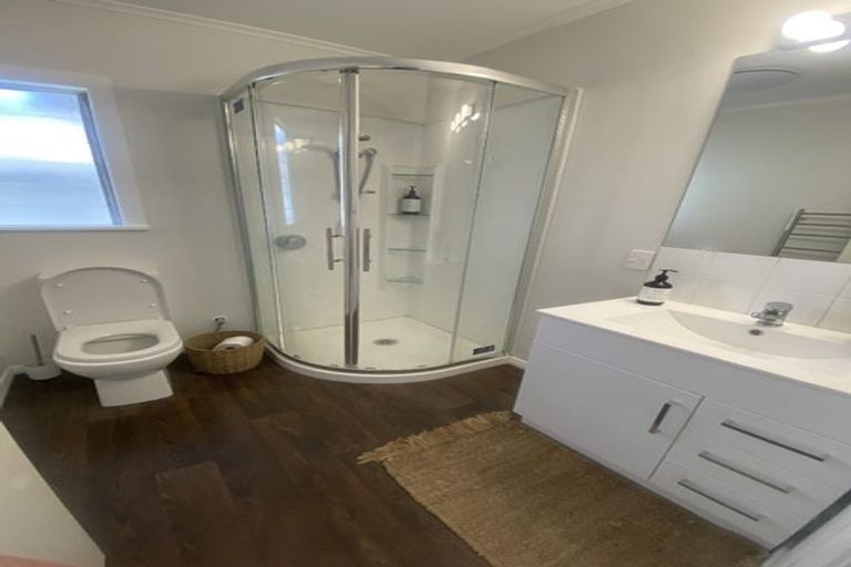 Photo of property in 1 Chester Place, Taradale, Napier, 4112