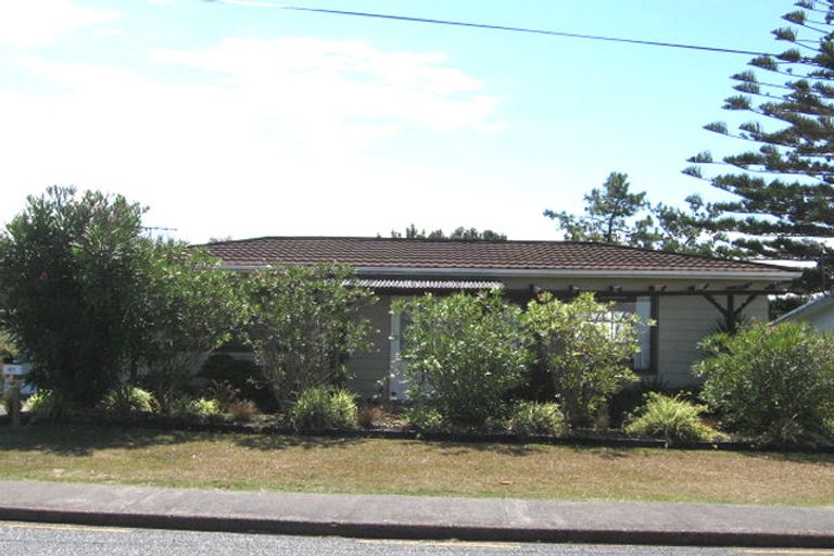 Photo of property in 107 Sunrise Avenue, Murrays Bay, Auckland, 0630