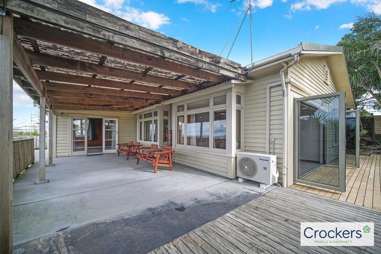 Photo of property in 29 Sunset Road, Totara Vale, Auckland, 0632