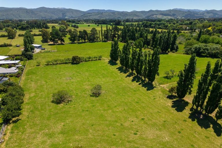 Photo of property in 44a Kempton Street, Greytown, 5712