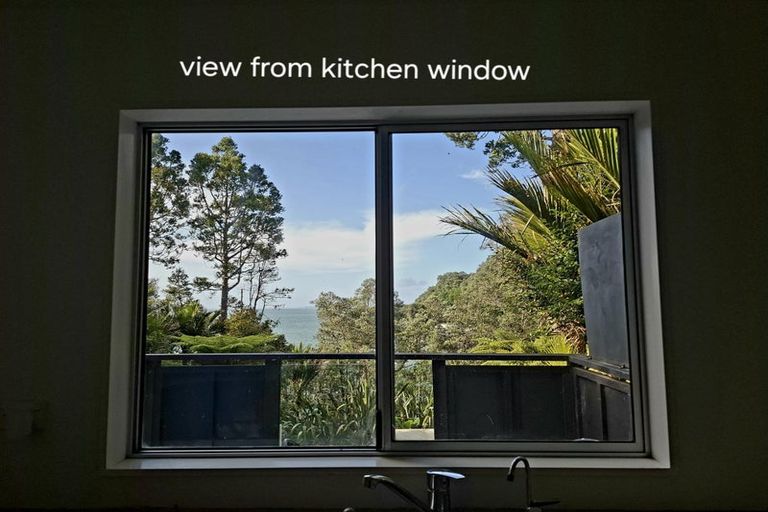 Photo of property in 128 Otitori Bay Road, Titirangi, Auckland, 0604