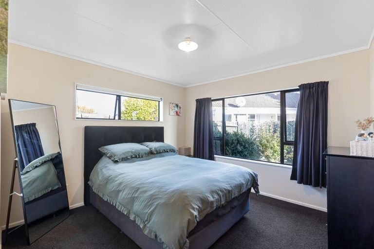 Photo of property in 17 Mercury Street, Milson, Palmerston North, 4414