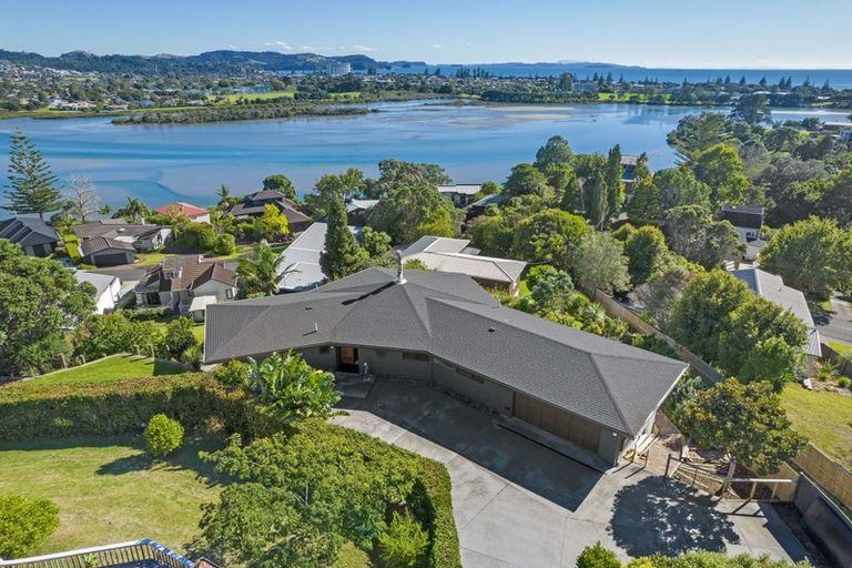 Photo of property in 31b Moffat Road, Red Beach, 0932