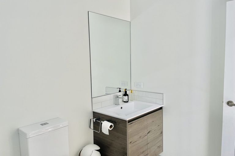 Photo of property in 7 Hastings Street, Hobsonville, Auckland, 0616