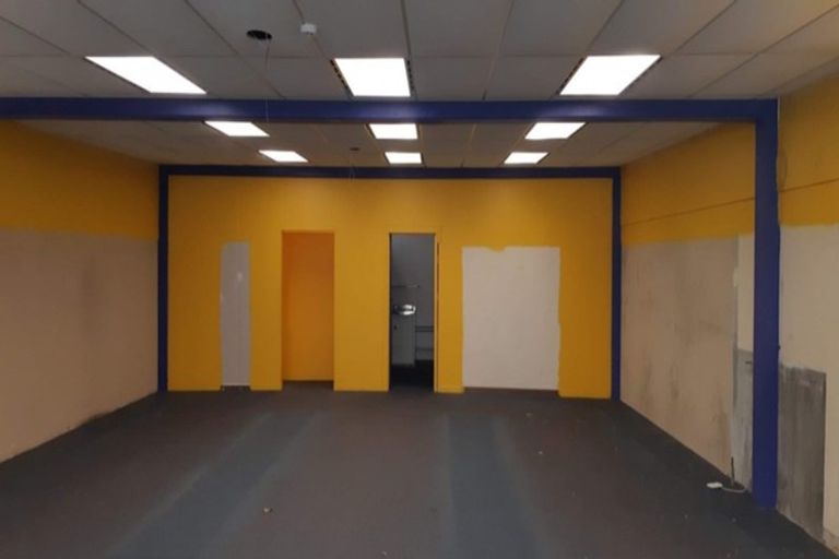 Photo of property in 35- 37 Main Street, Reefton, 7830