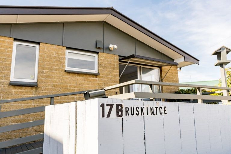 Photo of property in 17b Ruskin Terrace, Caversham, Dunedin, 9012