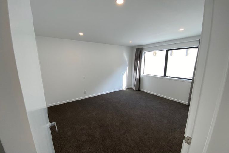 Photo of property in 422 Ohiro Road, Brooklyn, Wellington, 6021