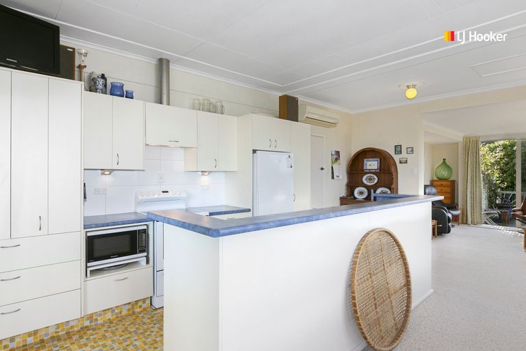 Photo of property in 21 Carnarvon Street, Belleknowes, Dunedin, 9011