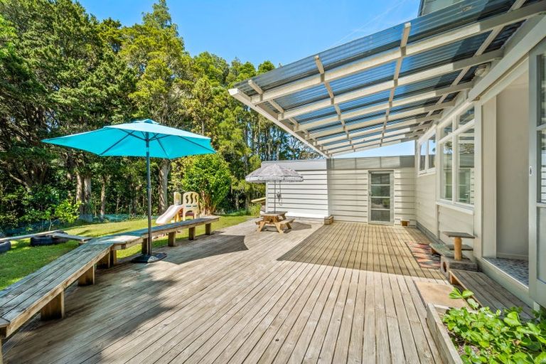 Photo of property in 34 Awanui Crescent, Matakana, 0985