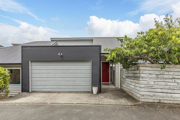Photo of property in 42d James Cook Drive, Whitby, Porirua, 5024