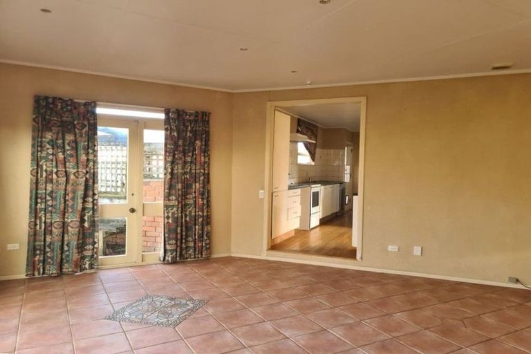 Photo of property in 29 Apollo Parade, Milson, Palmerston North, 4414