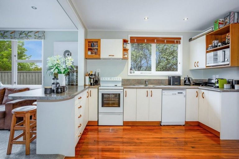 Photo of property in 68 Larsen Crescent, Tawa, Wellington, 5028